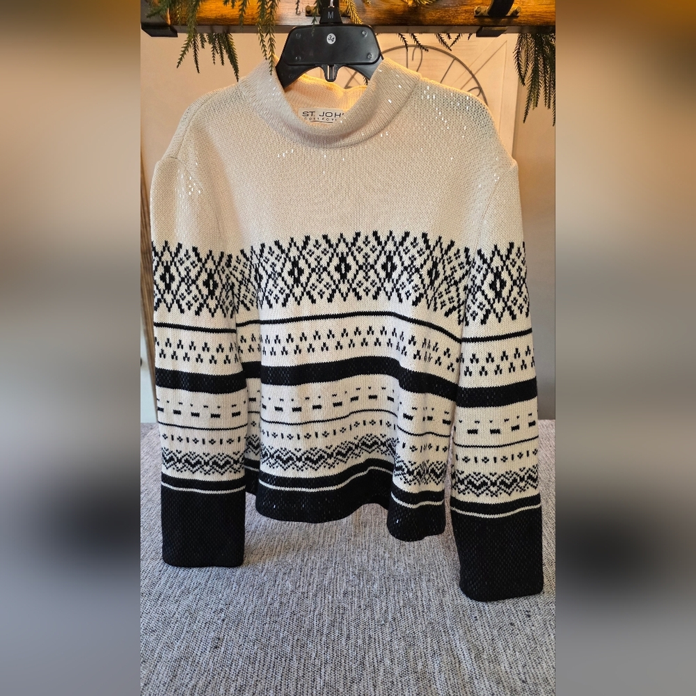 St. John Black and Cream Patterned Sweater